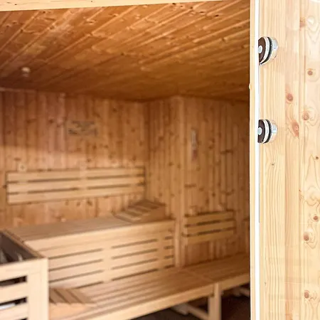 Apartment Baltischer Hof 51 *